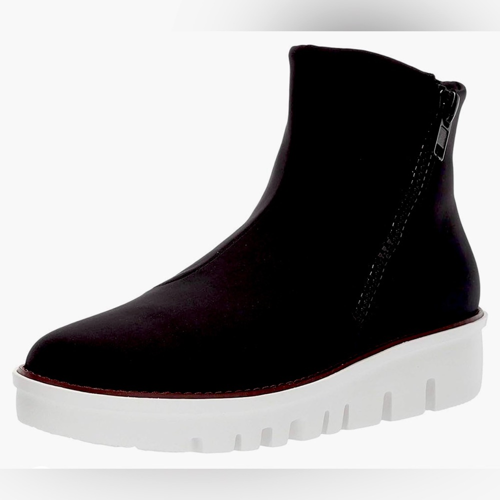 Fitflop Chunky Zip Ankle Boot, Size 9